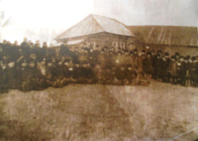 Брон-Ватрасская земская школа 1906 год.