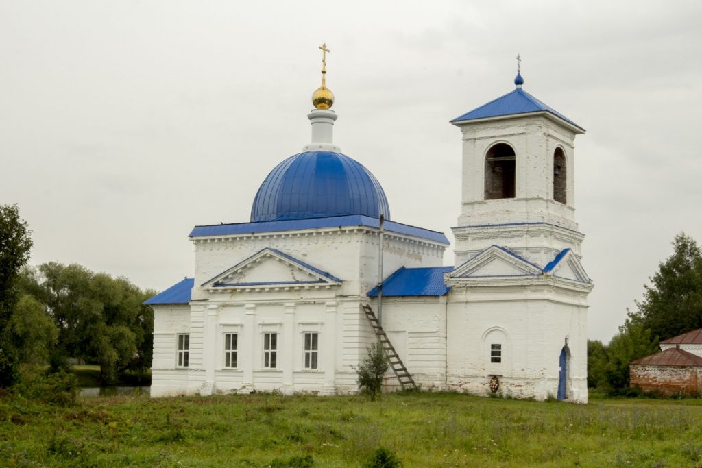 село Пашутино Ардатовский район. Церковь